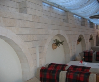 Внутренний интерьер стен из РДн с плиточными арками из ПС